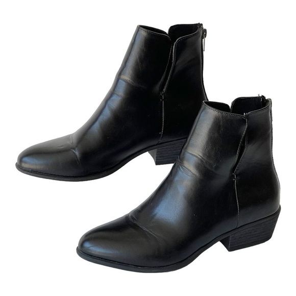 Pierre Dumas Women's Black Leather Boots Cut Out Ankle Bootie Low Heels, Sz 11 - Picture 2 of 6